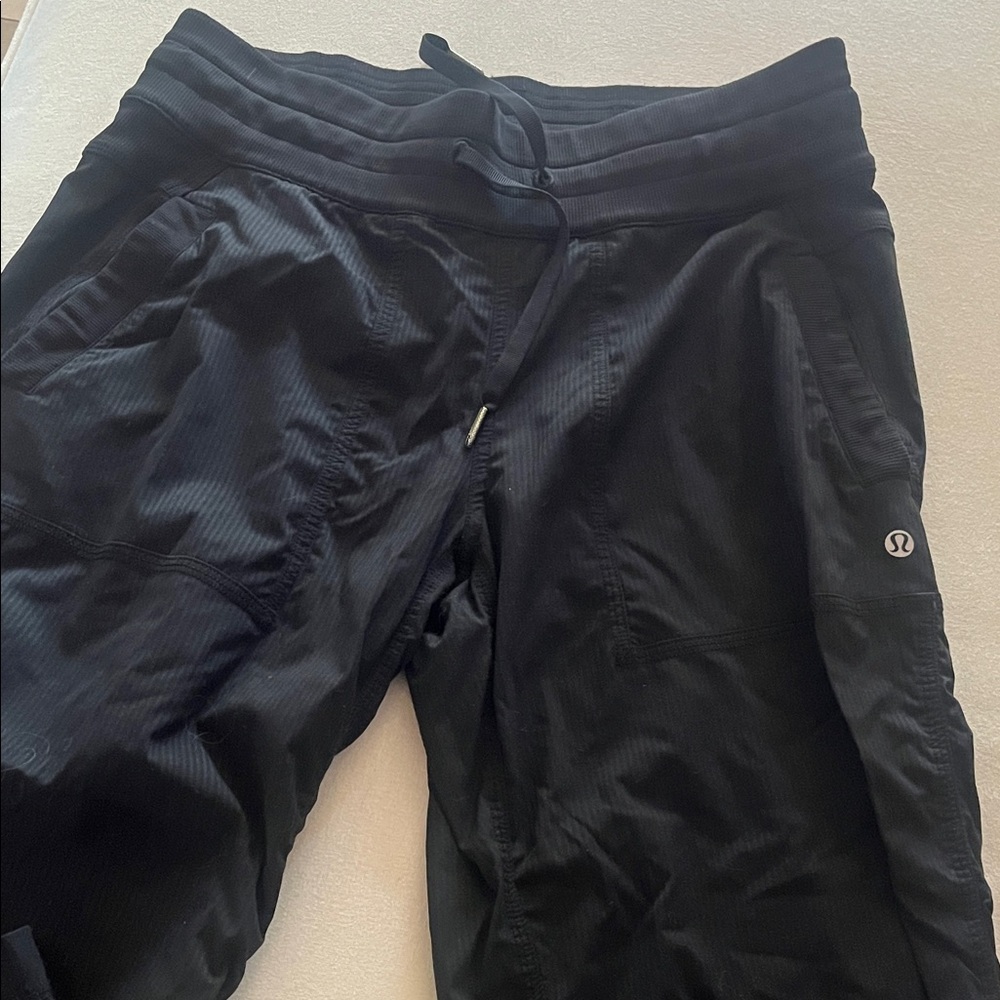 Lululemon Black Studio Pants Sz. 8 regular